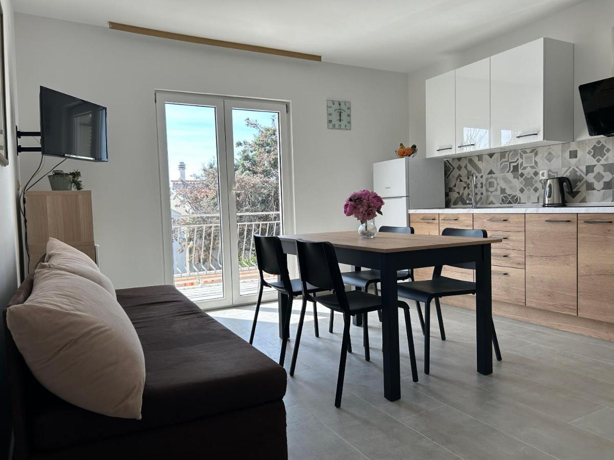Apartments Ljubomir Rogoznica  Zewnętrze zdjęcie