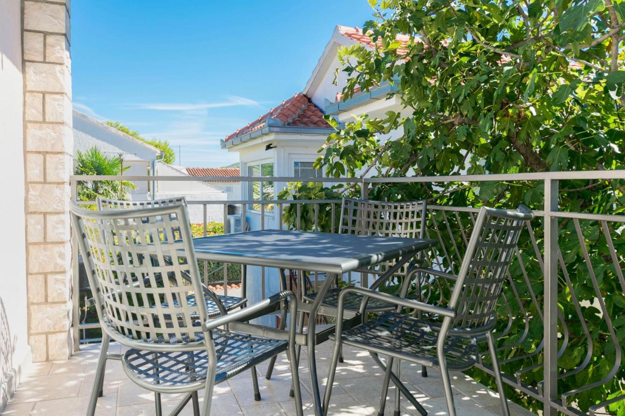 Apartments Ljubomir Rogoznica  Zewnętrze zdjęcie